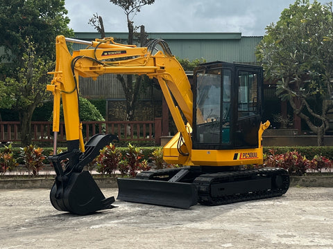 038.04 Komatsu PC50UU Mini Excavator S/N 5253 w/ Enclosed Cabin