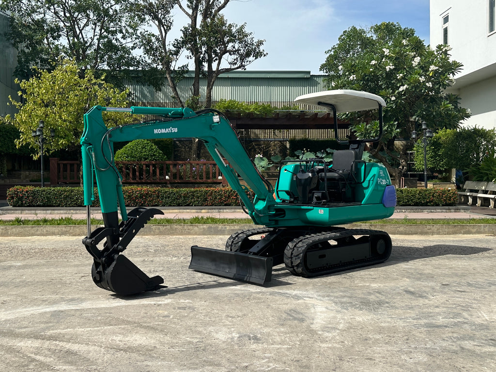 033.01 Komatsu PC20-7E Mini Excavator S/N 43570 – The NGO Company