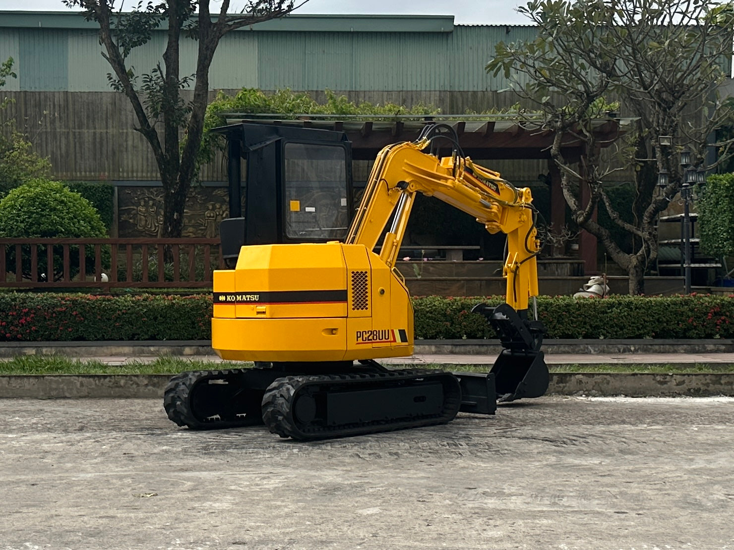 036.01 Komatsu PC28UU Mini Excavator S/N 6363