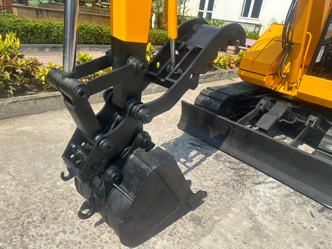 037.04 Komatsu PC50UU Mini Excavator S/N 2156 w/ Quick Coupler