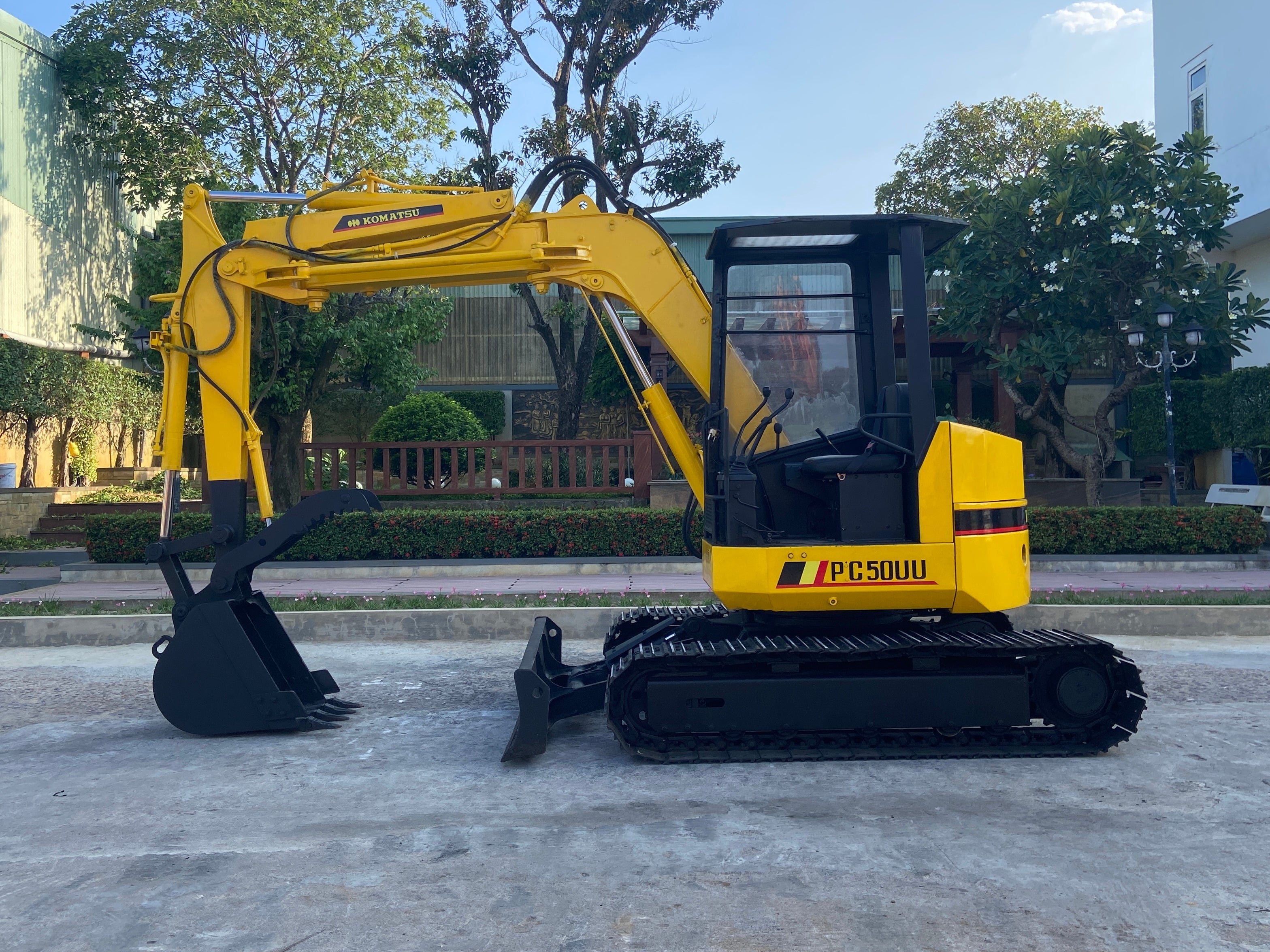 027.05 Komatsu PC50UU Mini Excavator S/N 4703 – The NGO Company