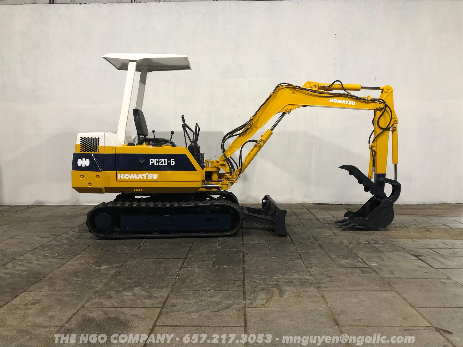 010.02 Komatsu PC20-6 Mini Excavator S/N 32387 – The NGO Company