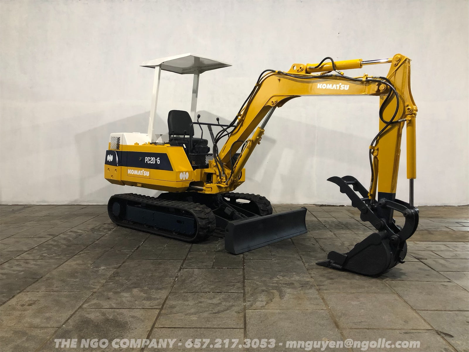 010.02 Komatsu PC20-6 Mini Excavator S/N 32387 – The NGO Company