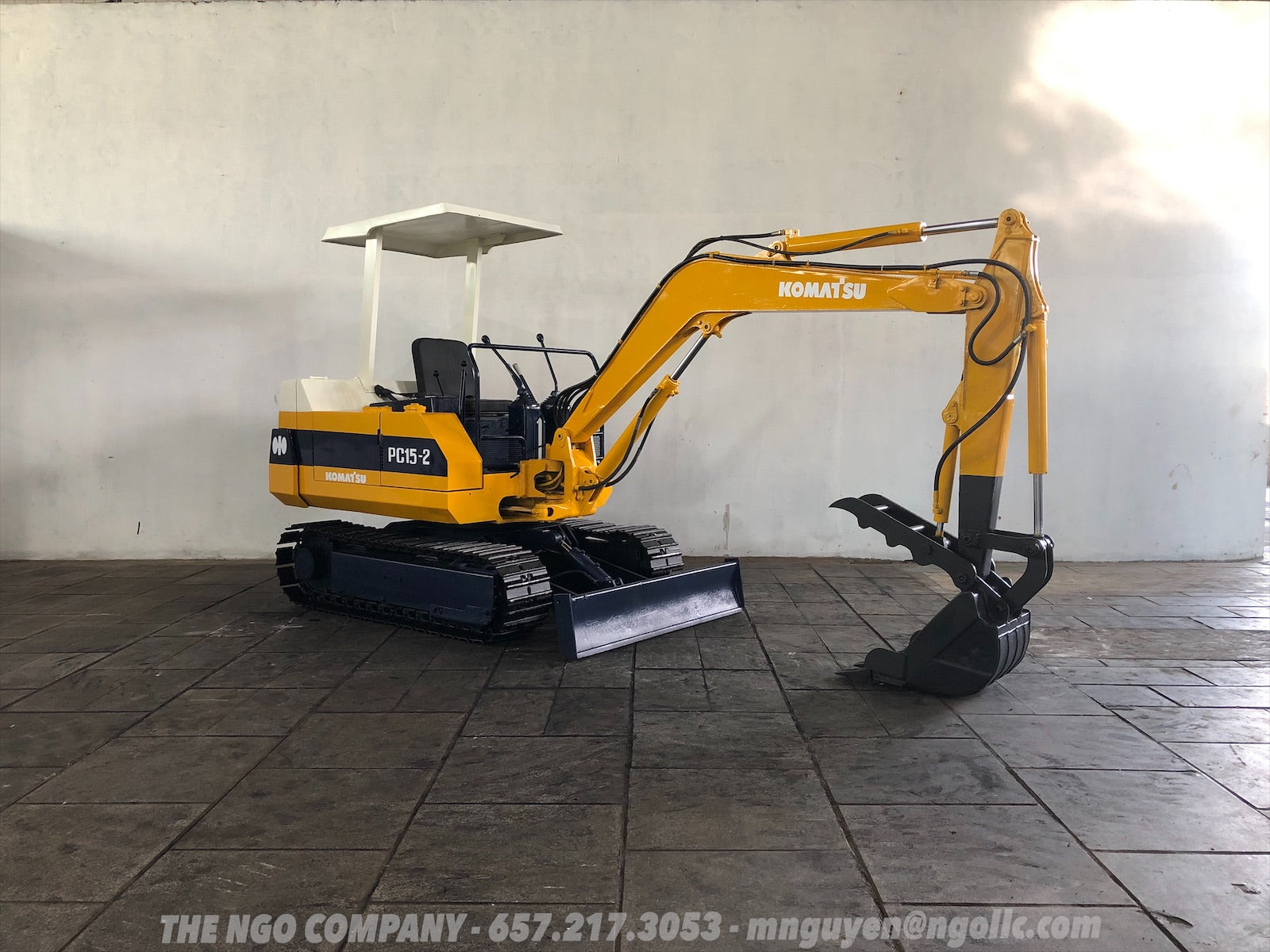 小松 PC15 ユンボ pc15 全国陸送無料 KOMATSU コマツ PC15-3E ユンボ